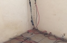 Batteries connected to the solar panels of the collection centre - Senegal