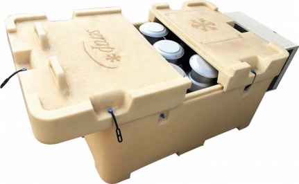 Chilled water milk can cooler